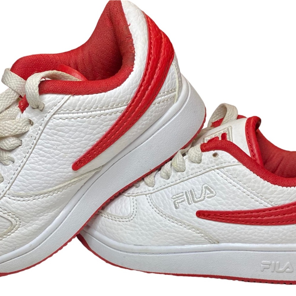 Fila Youth Low-Rise Athletic Shoes Unisex Size 11 - EUC